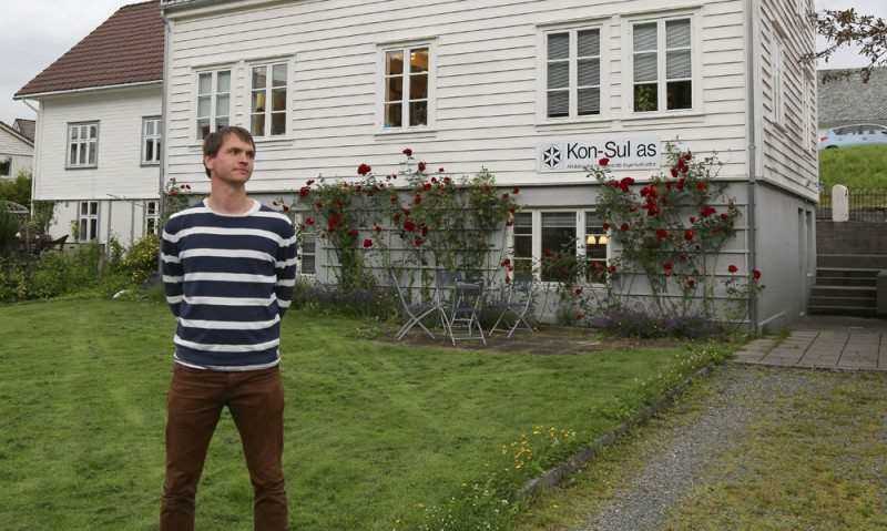 Vestbø, Kon-Sul