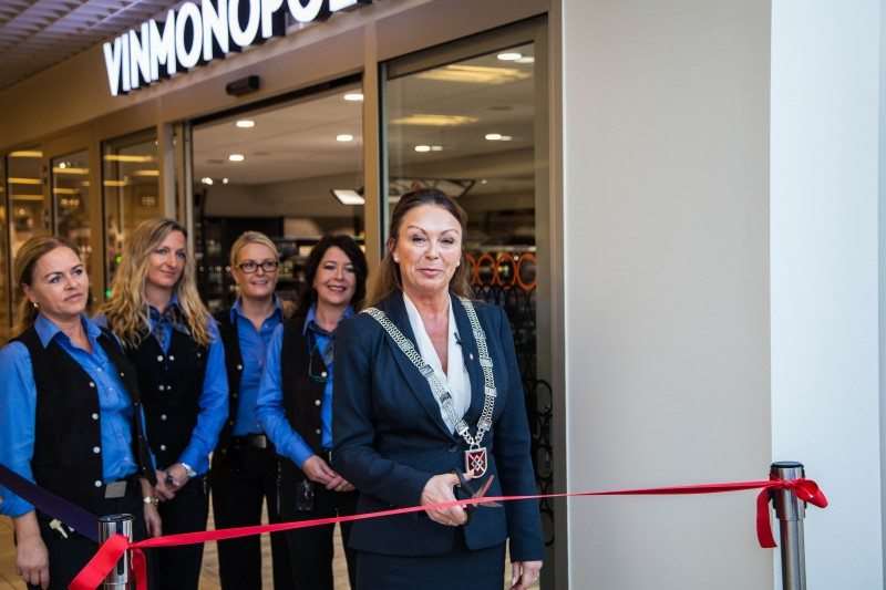 Susan Borg, Vinmonopol, Oasen