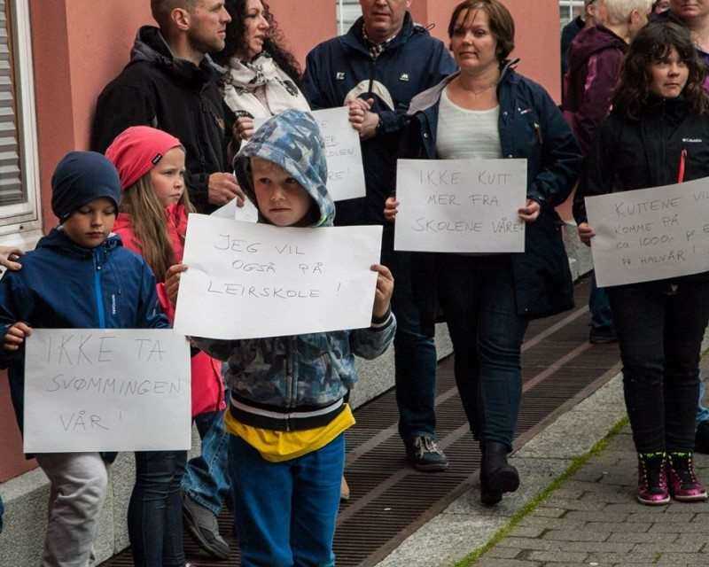 Demonstrasjon, skole, Haugesund, rådhus