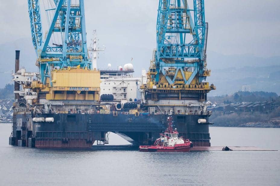 Le navi gru a Stavanger sono state ribaltate durante il processo di sollevamento: danni materiali significativi