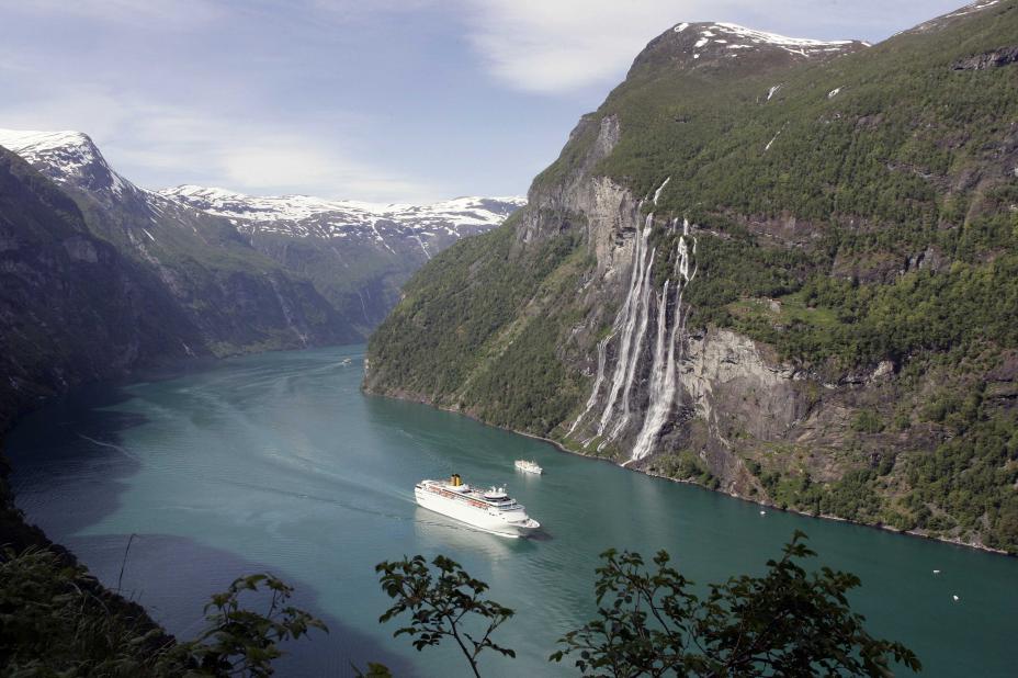 De nieuwe internetdienst toont het scheepvaartverkeer langs de Noorse kust in realtime