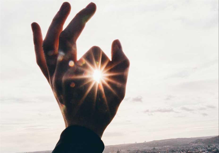 Sol Foto: Bilde av Lukas Rychvalsky / Pexel