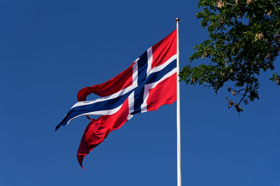 Norsk flagg Foto: Gu Bra / Pexel