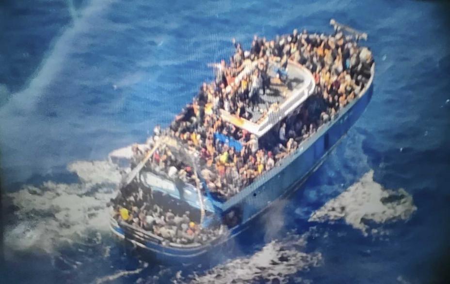 I dati delle navi mettono in dubbio la spiegazione della guardia costiera greca per l’affondamento dei migranti in Grecia