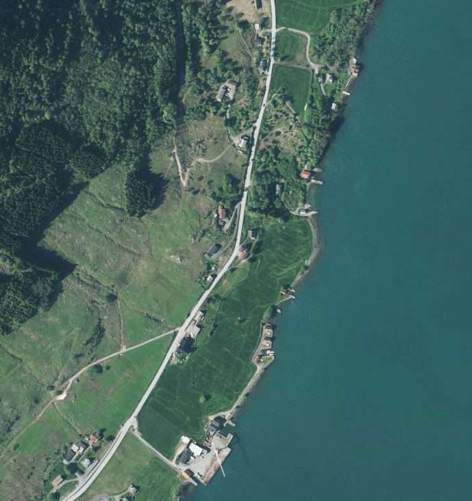 Politiet ønsker å komme i kontakt med personen på bildet og andre vitner som kan ha gjort observasjoner langs Bjoavegen i tidsrommet 20.30-21.30 lørdag 12. august 2023.