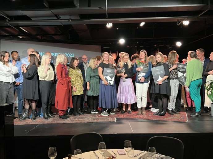 Pris til Haugesund folkebibliotek .Foto: Haugesund folkebibliotek