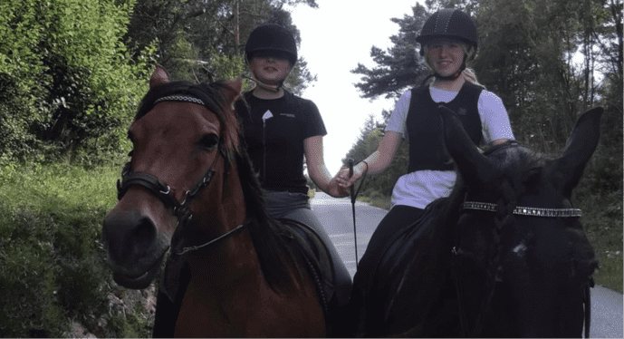 "Ri for meg". Ritt til inntekt til barnekreftsaken: Foto: Janne Linn Agasøster8 Bømlafjord heste-og hundesenter.