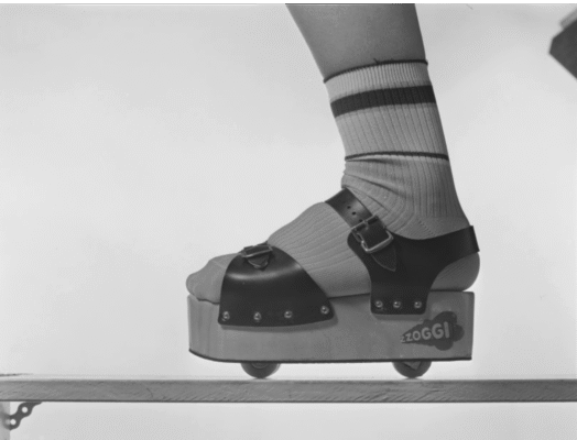 Rulleklogger var en stor motetrend på 1970-tallet. Foto: Spesialsamlingene ved Universitetsbiblioteket i Bergen / ABC-foto